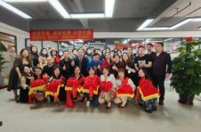繁花似锦春意浓 韵辰开业动莞城