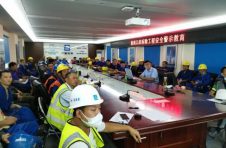 寓教于乐，皇岗口岸重建项目拆除工程开展安全“茶话会”