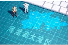 科大讯飞翻译系统变身“随身翻译官” 助力粤港澳大湾区一体化交流建设