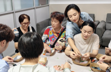 上南公交：党群连心话中秋情系万家共团圆