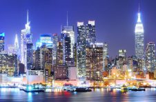 好的 AI 是“隐形”的：飞书AI效率先锋华南三强突围，揭秘让一线员工“爱上”数字化的绝招