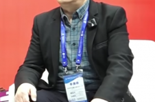 台州求展工贸“师生之友”侧躺式午休课桌椅亮相中国教装展，引领校园健康午休新方式