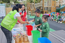 “垃圾分类小能手，环保理念心中留” ——横沥镇垃圾分类宣传进校园